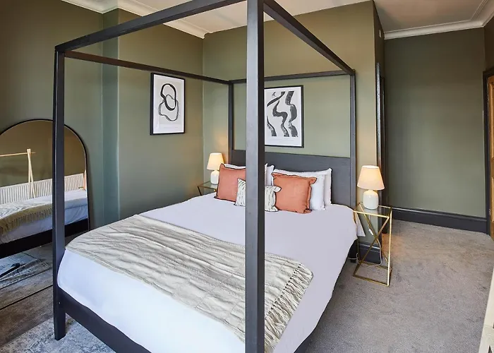 Host & - Raven House Casa vacanze