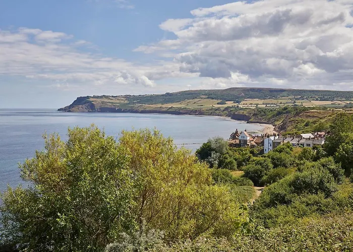 Holiday home Host & - Raven House Robin Hood's Bay
